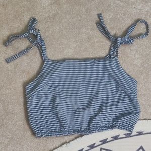 Crop tie-shoulder top